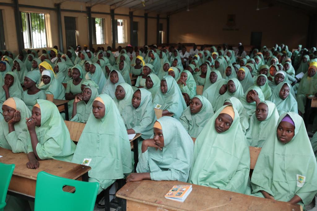 Students at DRY screening